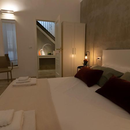 R-Home Exclusive Rooms Катания Экстерьер фото
